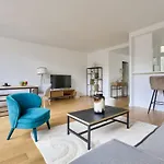 Magnifique Appartement Proche Champs-Elysees